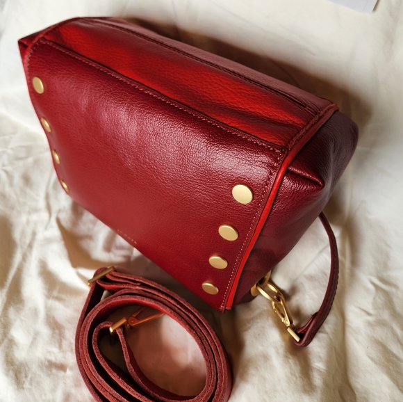 NWOT Hammitt Winter Cherry Bryant - Picture 3 of 5